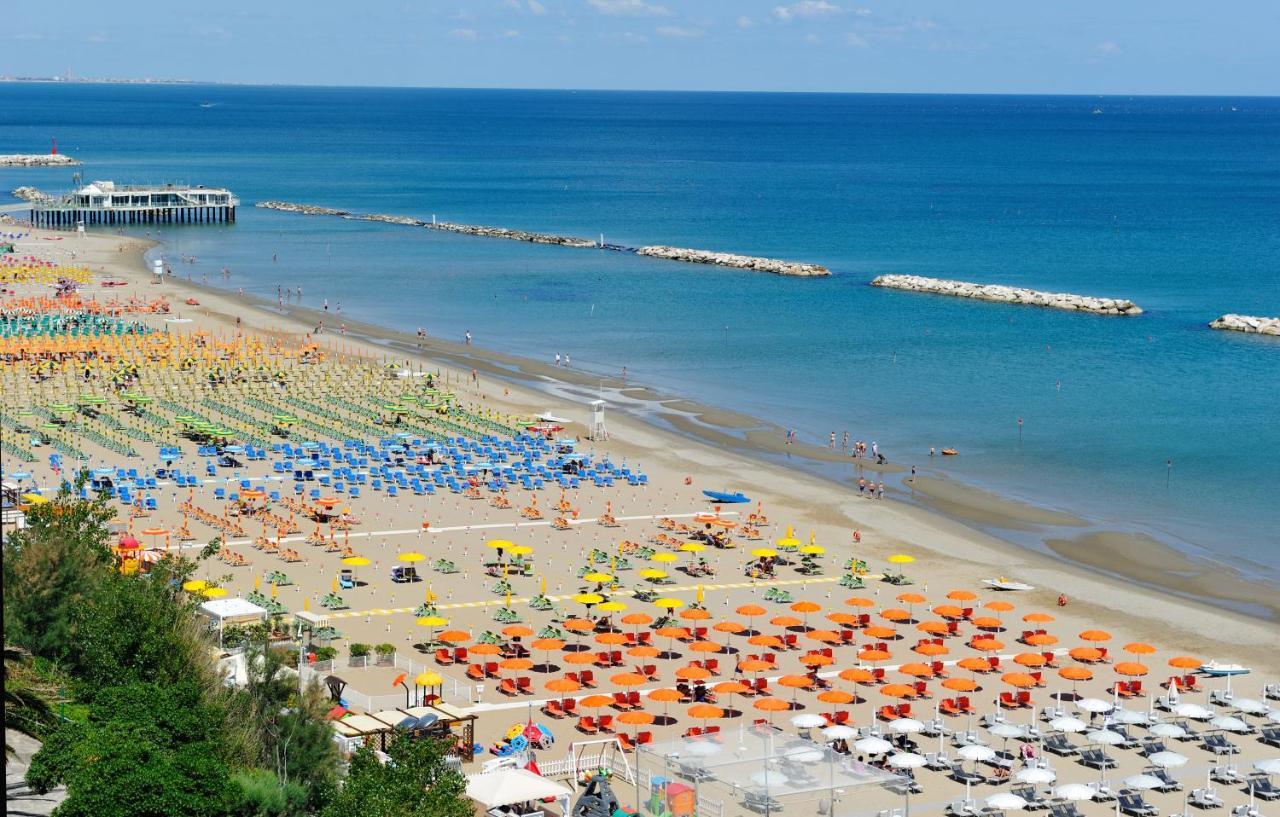 Hotel Venus Gabicce Mare Exteriör bild