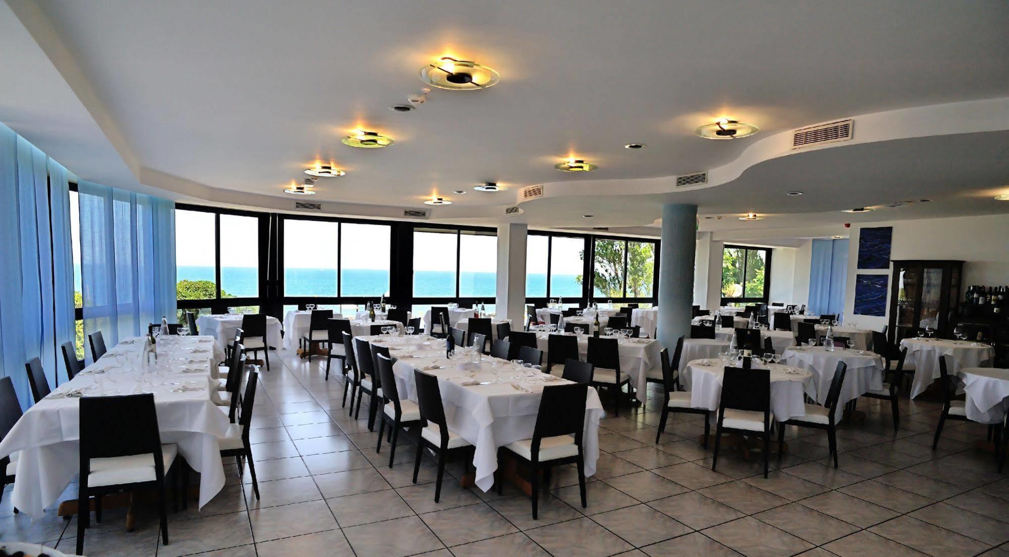 Hotel Venus Gabicce Mare Exteriör bild