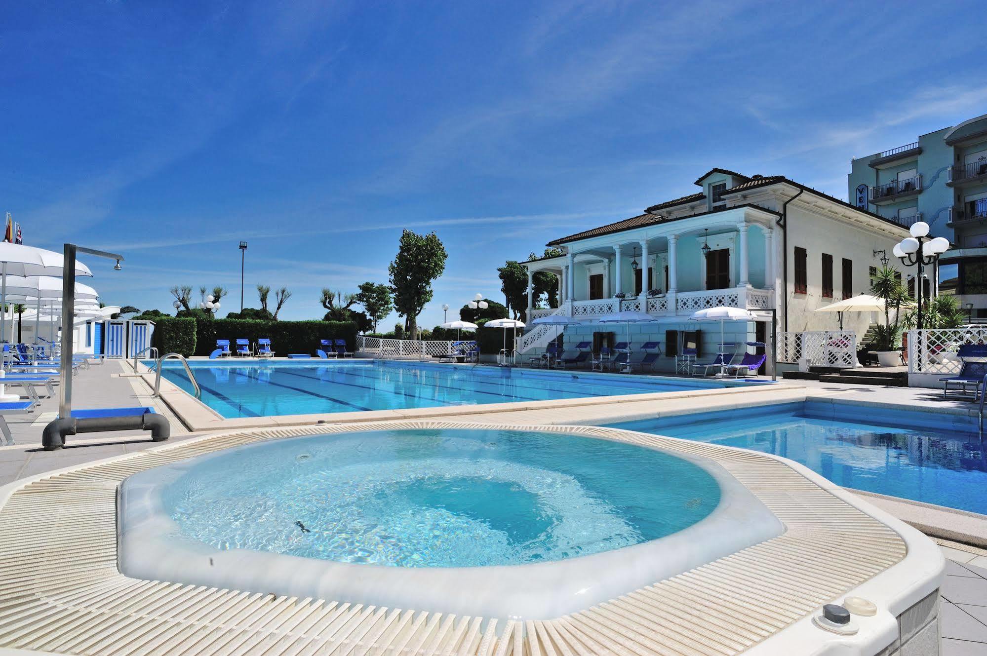 Hotel Venus Gabicce Mare Exteriör bild